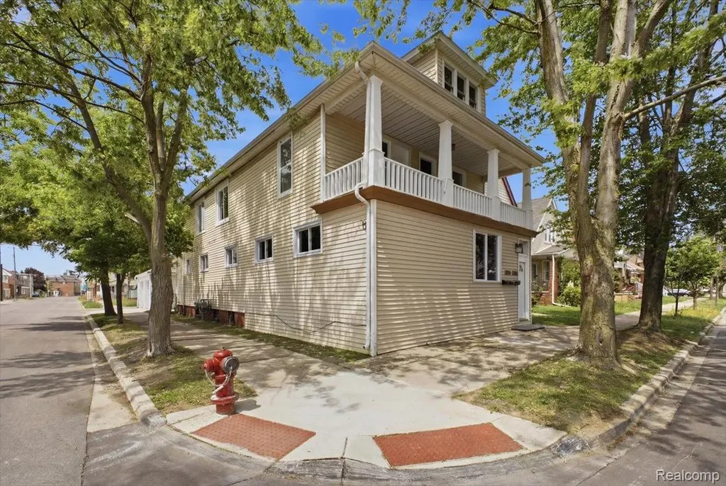 2601 Belmont Street Hamtramck City MI 48212