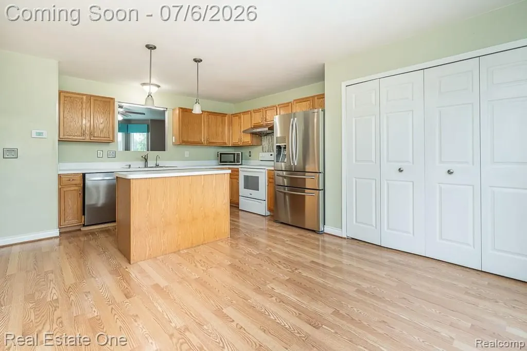 2623 Bonita Drive Waterford Charter Township MI 48329