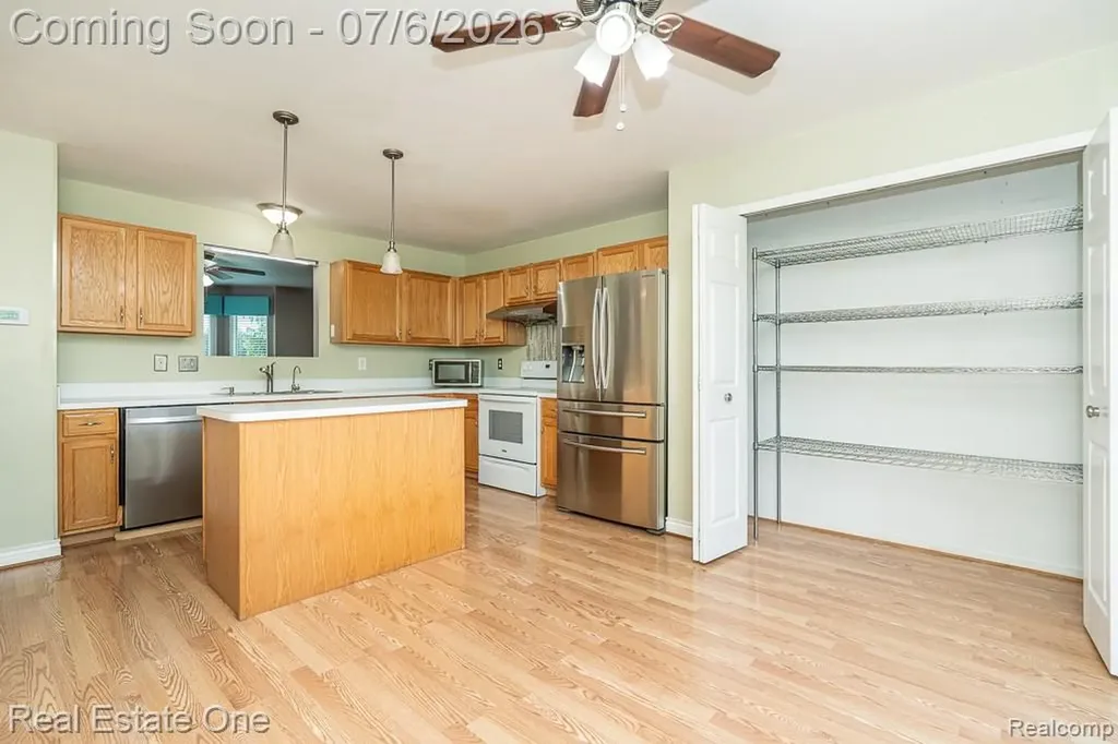 2623 Bonita Drive Waterford Charter Township MI 48329