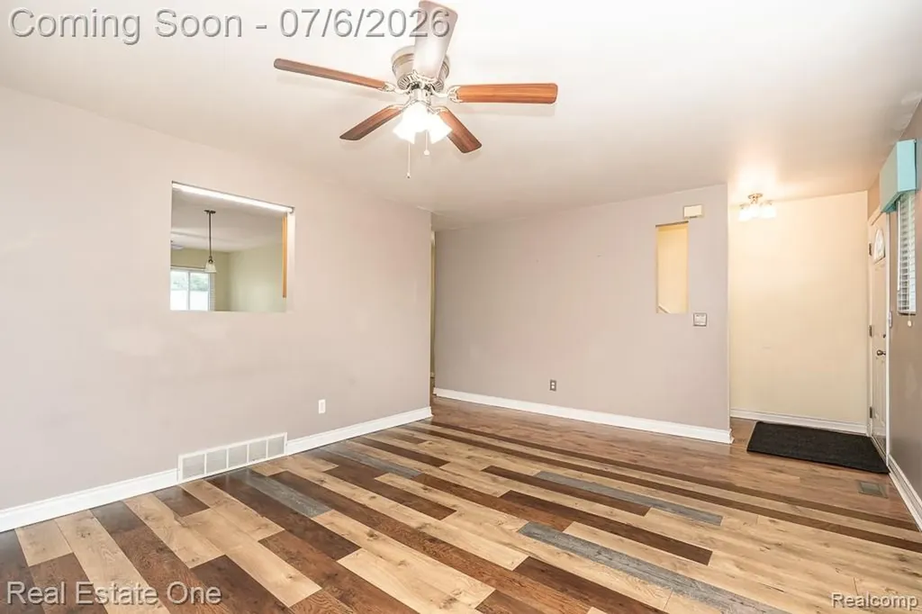 2623 Bonita Drive Waterford Charter Township MI 48329