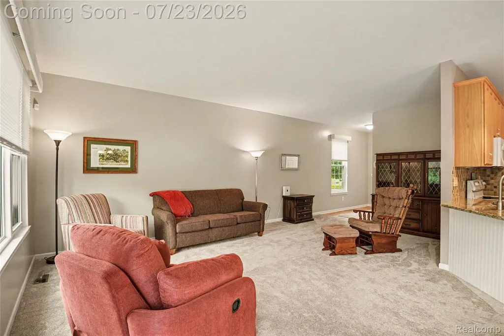1388 Luxington Drive Lapeer City MI 48446