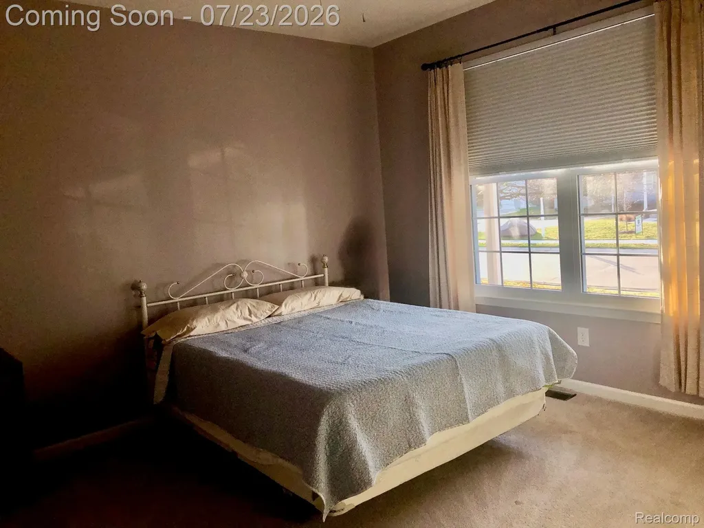 1388 Luxington Drive Lapeer City MI 48446
