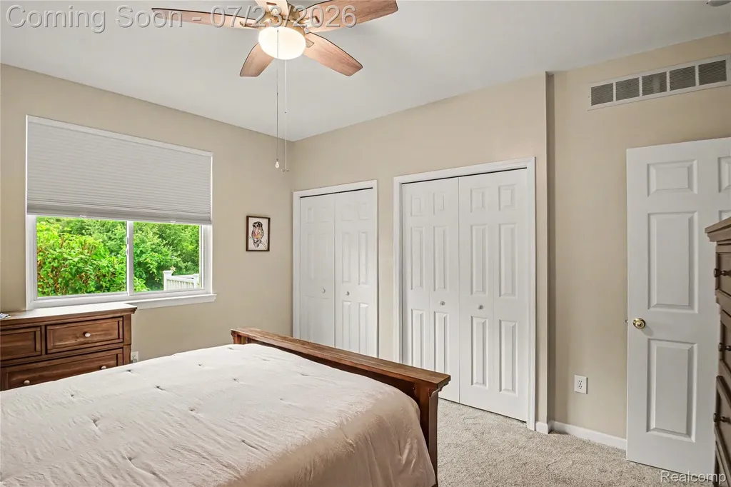 1388 Luxington Drive Lapeer City MI 48446