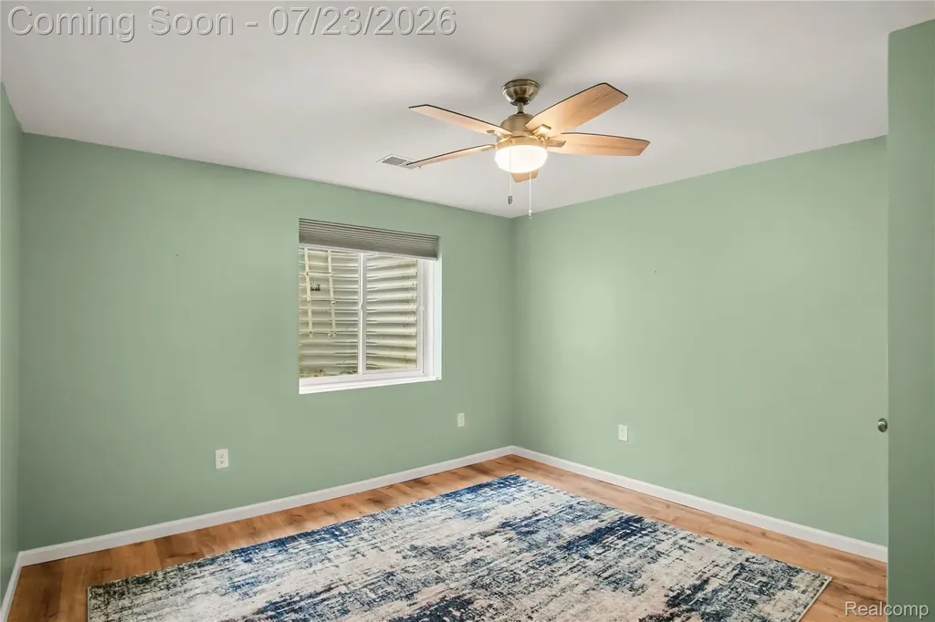 1388 Luxington Drive Lapeer City MI 48446