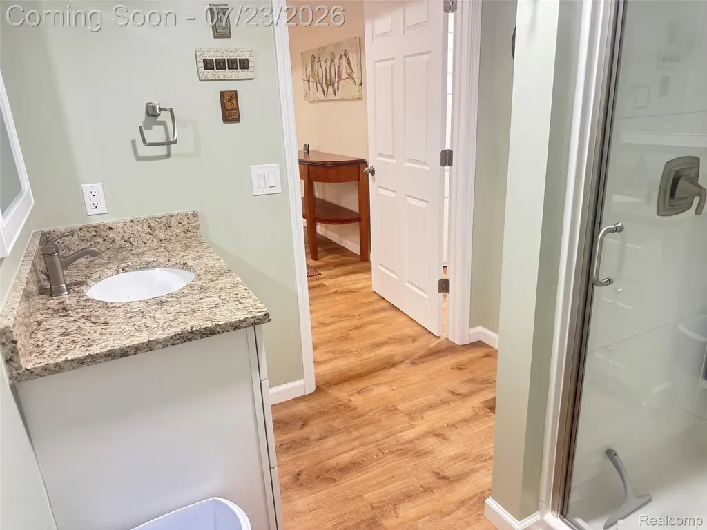 1388 Luxington Drive Lapeer City MI 48446