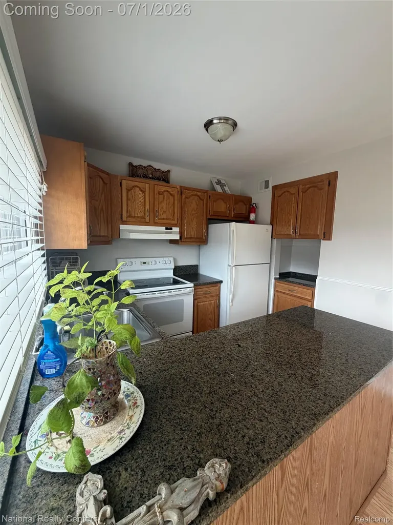 36814 Park Place Drive Sterling Heights City MI 48310