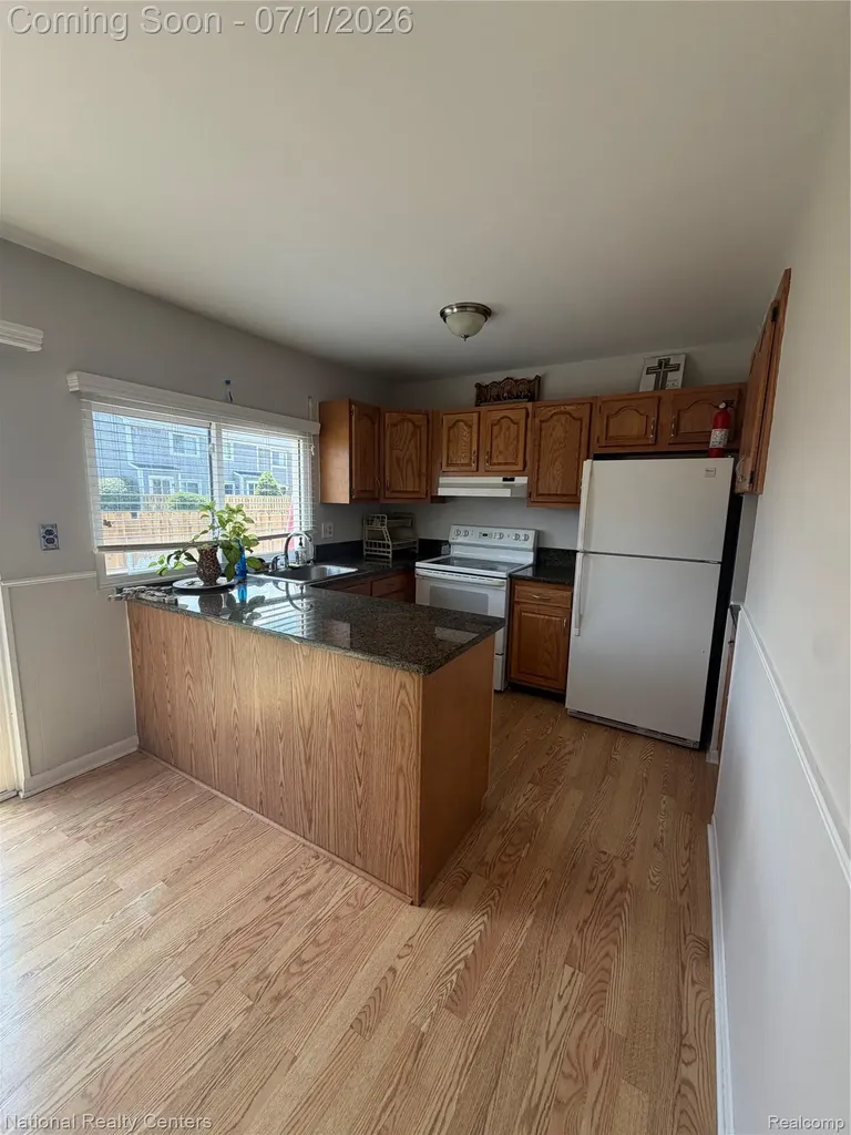 36814 Park Place Drive Sterling Heights City MI 48310