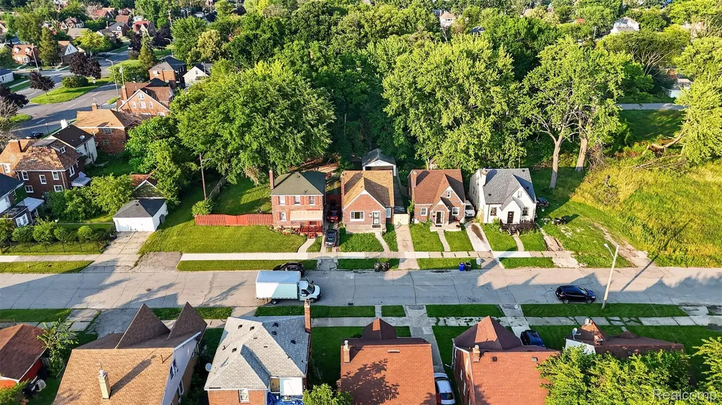 5566 Lakepointe Street Detroit City MI 48224
