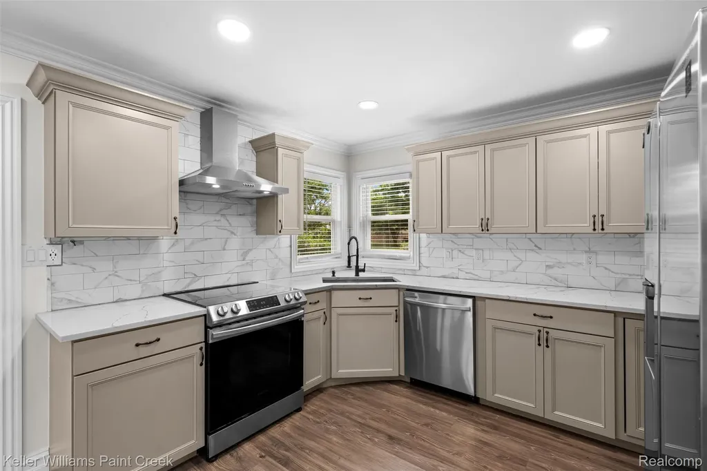 8316 Speedway Drive Shelby Charter Township MI 48317