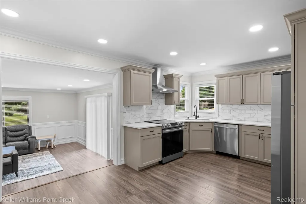 8316 Speedway Drive Shelby Charter Township MI 48317