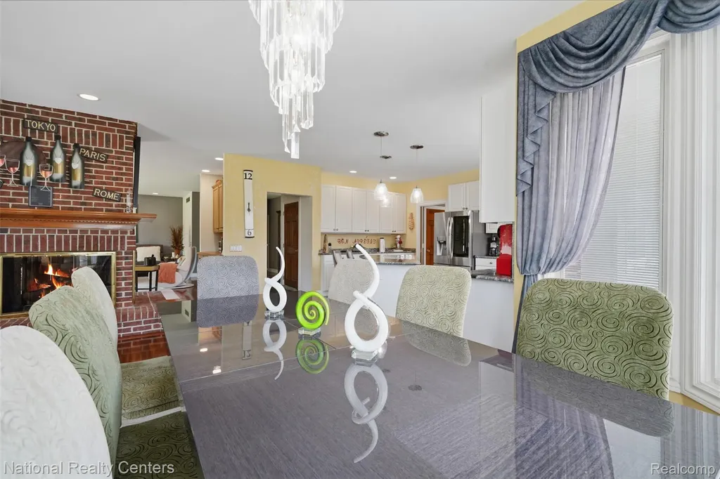 20175 Gill Road Livonia City MI 48152