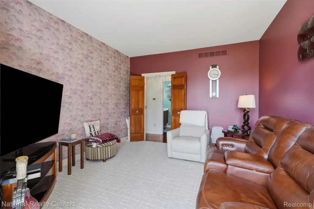 20175 Gill Road Livonia City MI 48152
