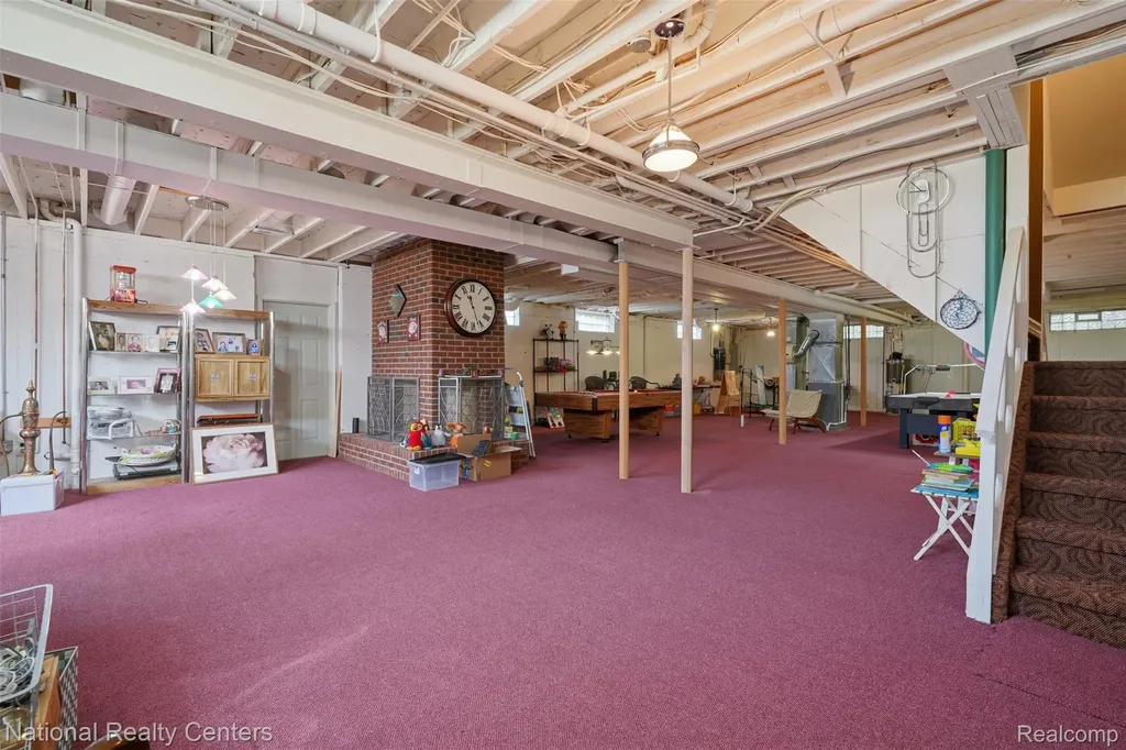 20175 Gill Road Livonia City MI 48152