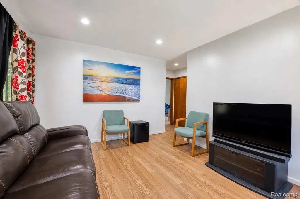46555 North Avenue Macomb Township MI 48042