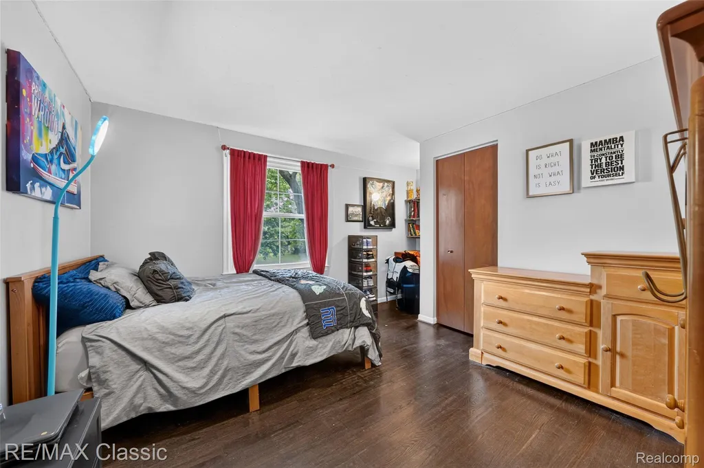 6638 Woodbank Drive Bloomfield Hills City MI 48301
