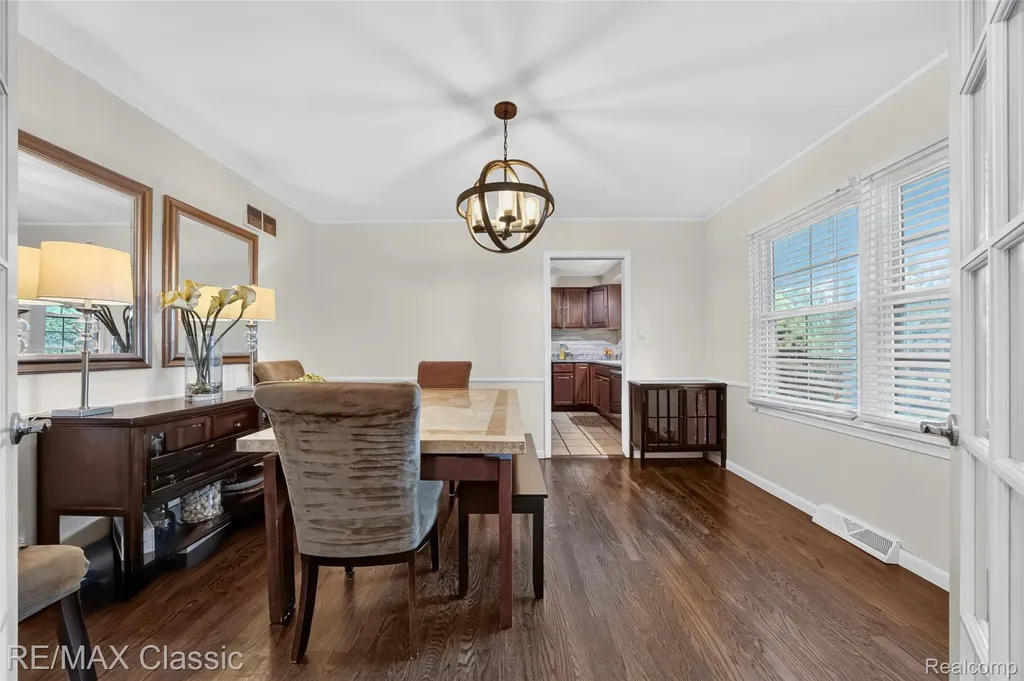 6638 Woodbank Drive Bloomfield Hills City MI 48301