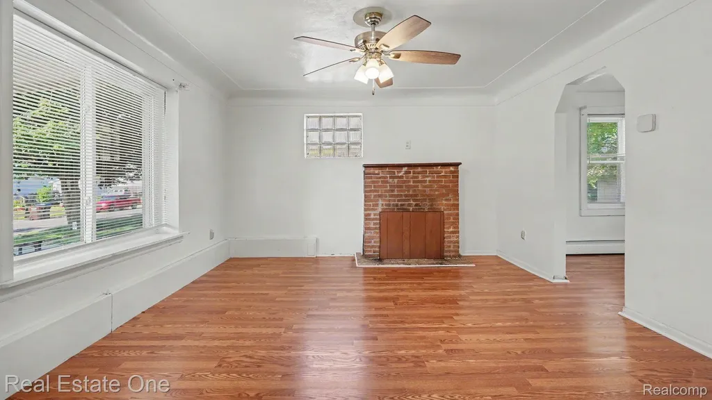 904 Jefferson Street Ypsilanti Charter Township MI 48197