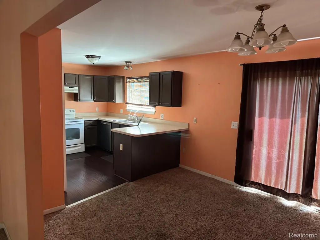 22411 Springbrook Avenue Farmington Hills City MI 48336
