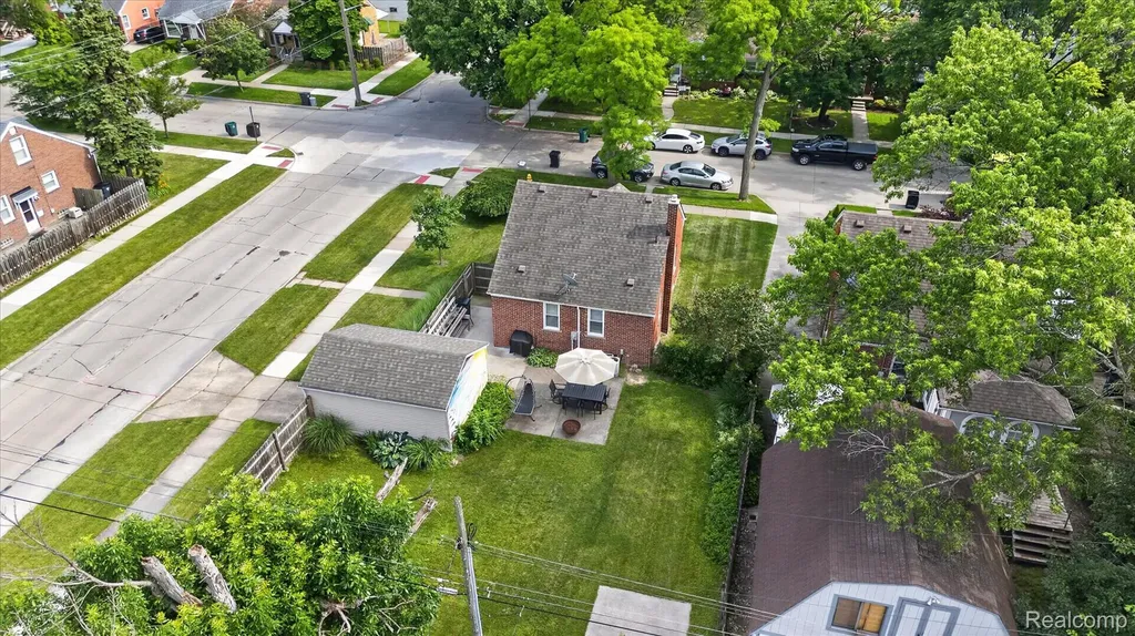 14010 Hart Street Oak Park City MI 48237