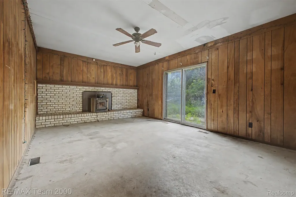 3754 Anvil Drive Troy City MI 48083