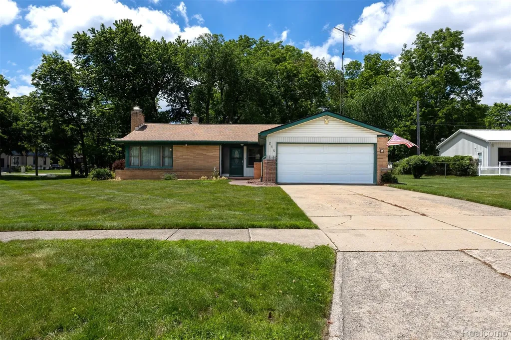 215 White Street Imlay City City MI 48444
