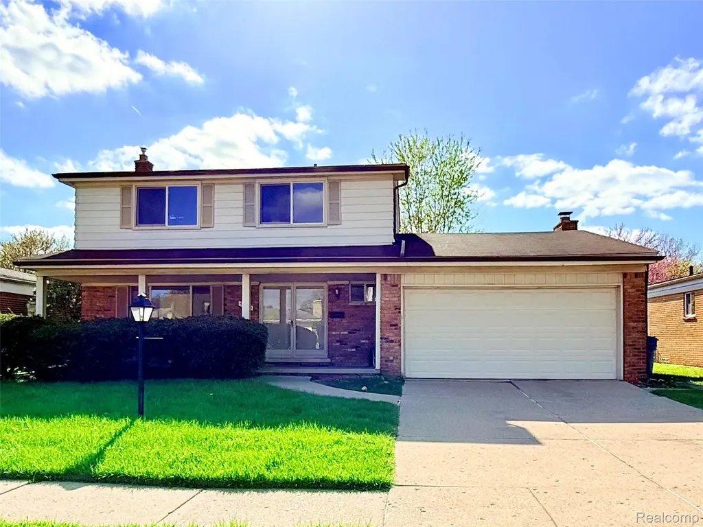 30943 Roselawn Drive Warren City MI 48088