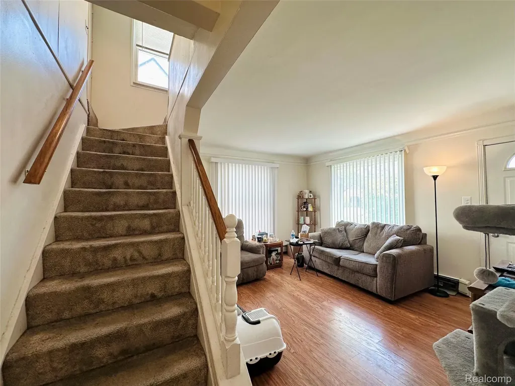 17629 Lincoln Avenue Eastpointe City MI 48021