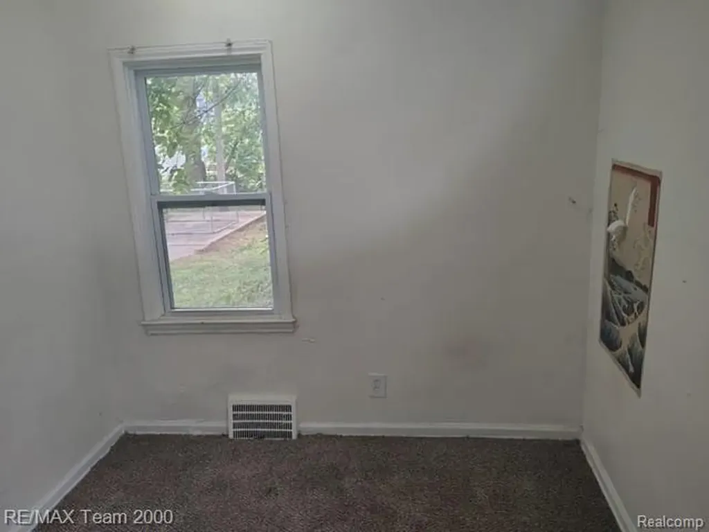 19749 Glastonbury Road Detroit City MI 48219