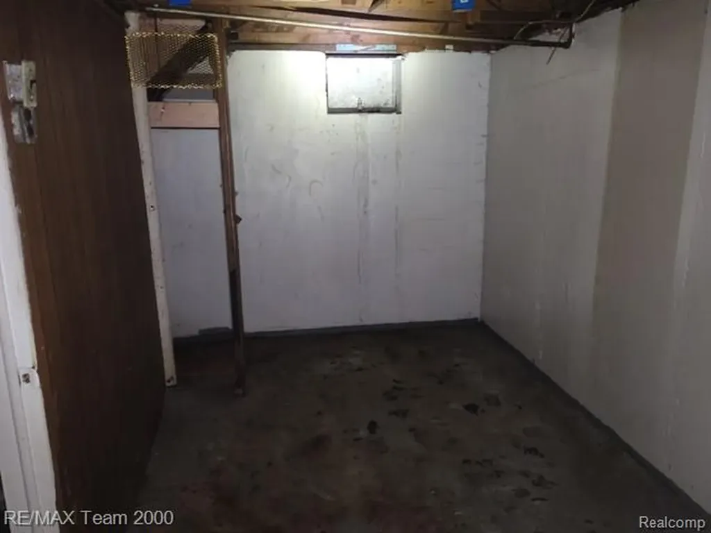 19749 Glastonbury Road Detroit City MI 48219