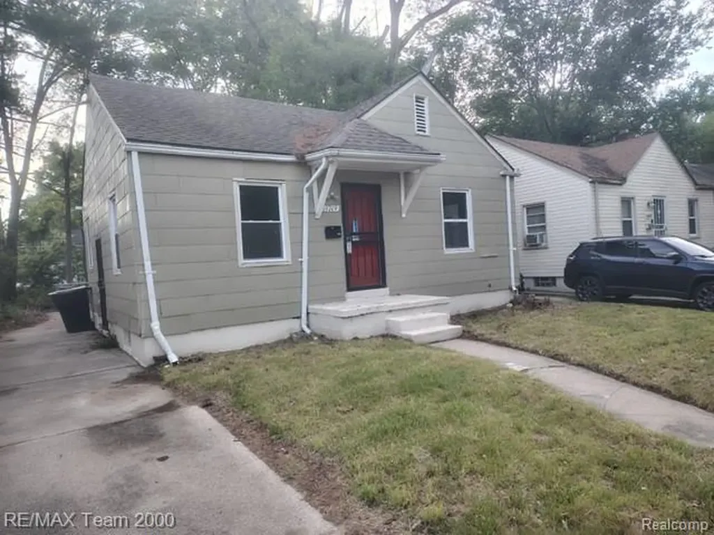19749 Glastonbury Road Detroit City MI 48219