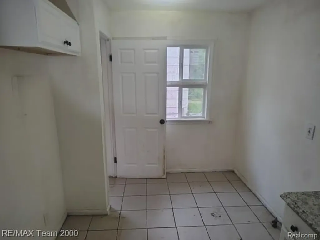 19749 Glastonbury Road Detroit City MI 48219