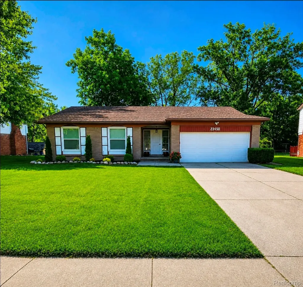 23450 Twining Drive Southfield City MI 48075