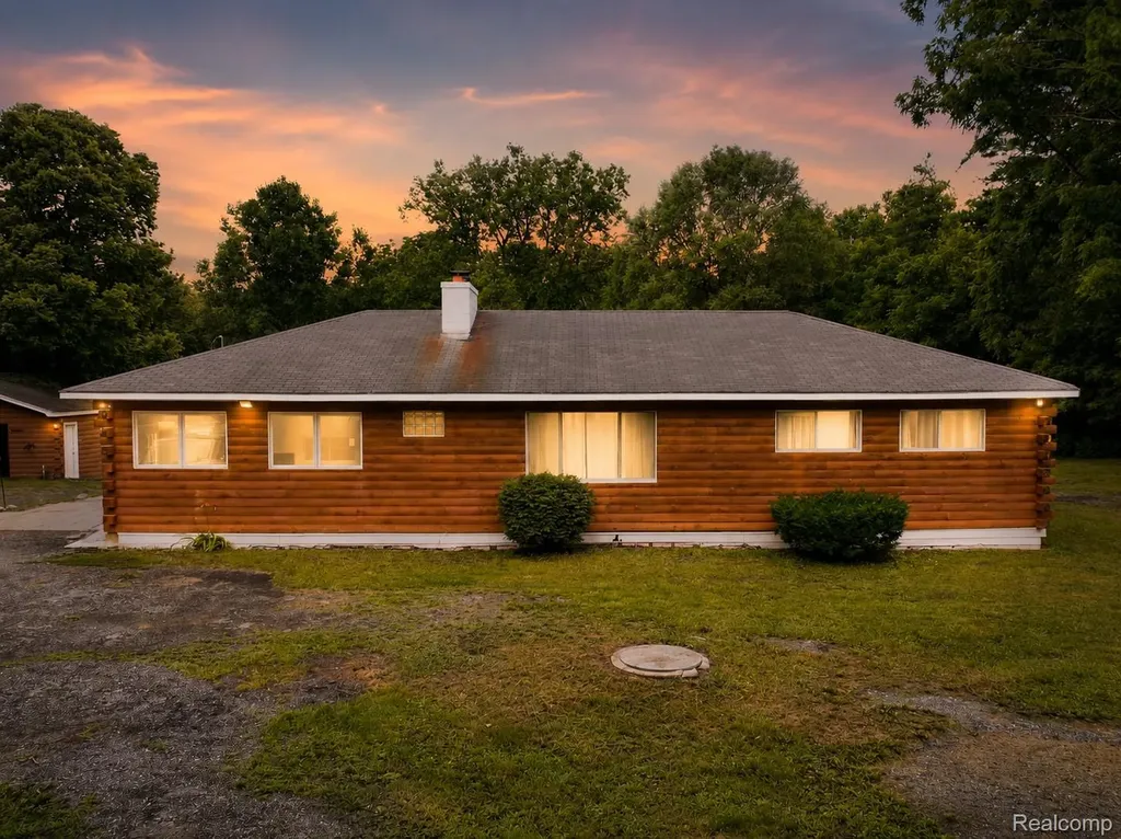 46495 North Avenue Macomb Township MI 48042