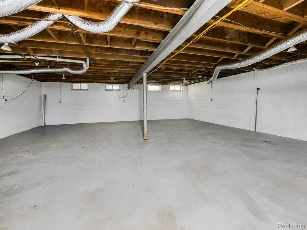 46495 North Avenue Macomb Township MI 48042