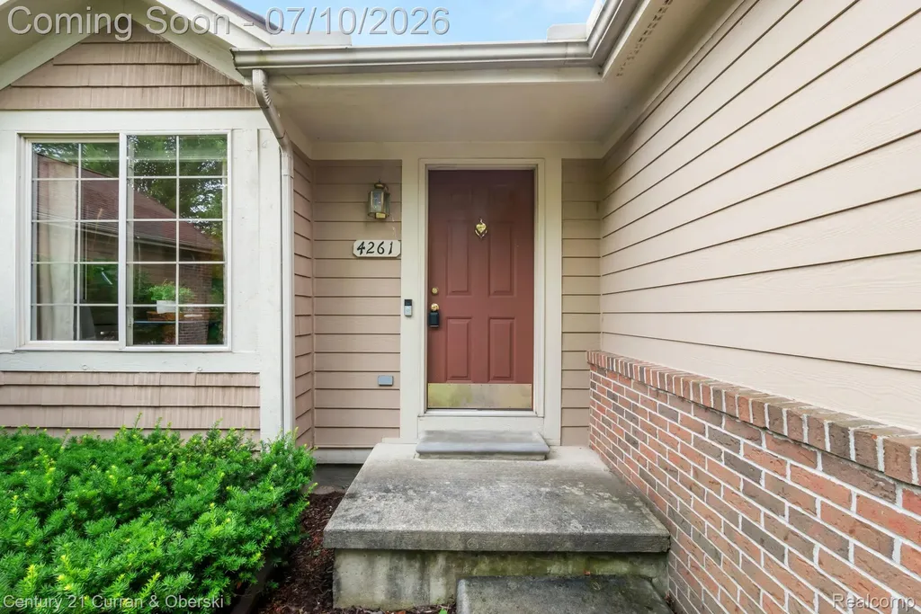4261 Boulder Pond Drive Pittsfield Charter Township MI 48108