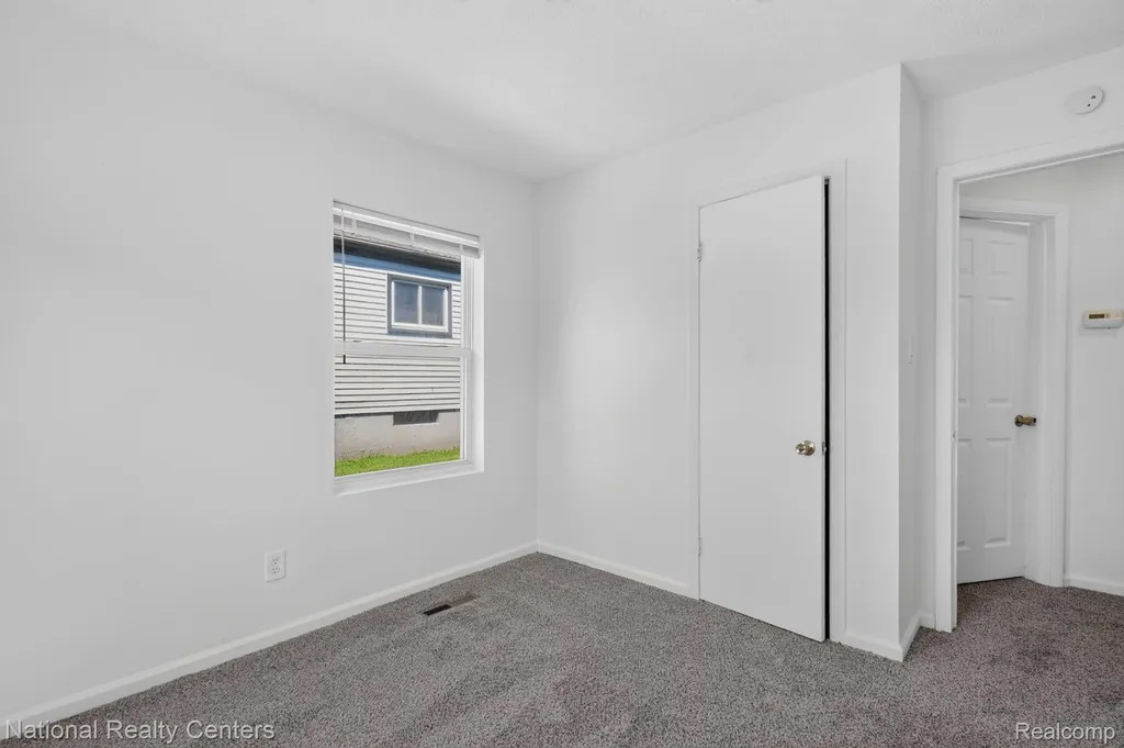 28544 Balmoral Street Garden City City MI 48135