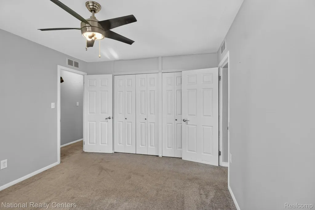 32405 Lyndon Street Livonia City MI 48154