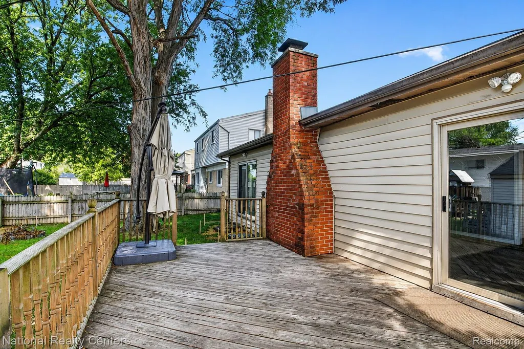 32405 Lyndon Street Livonia City MI 48154
