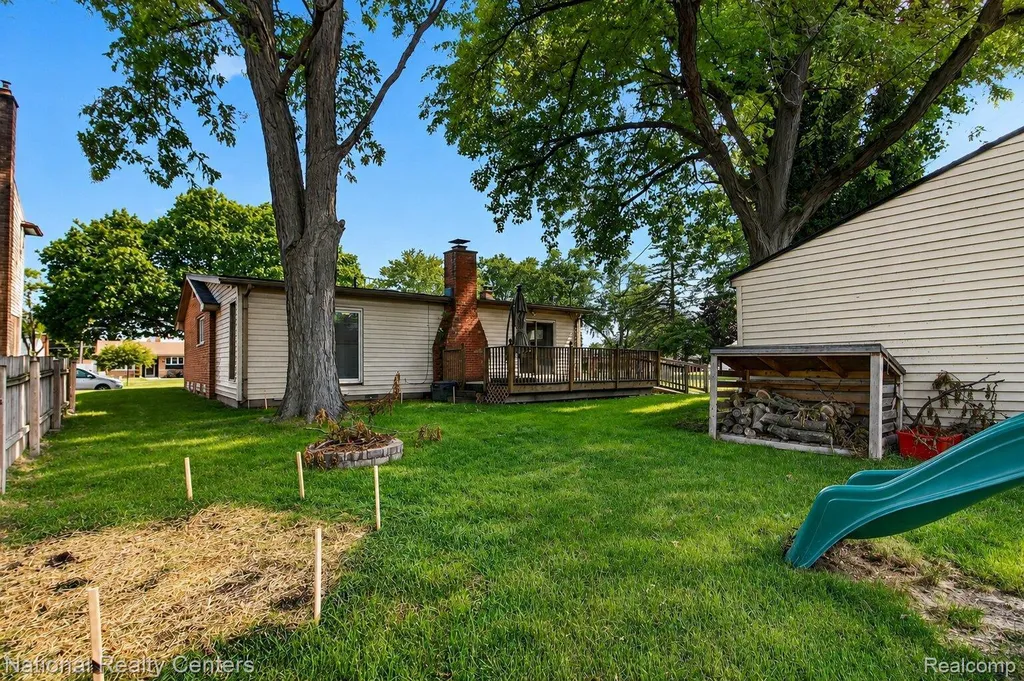 32405 Lyndon Street Livonia City MI 48154