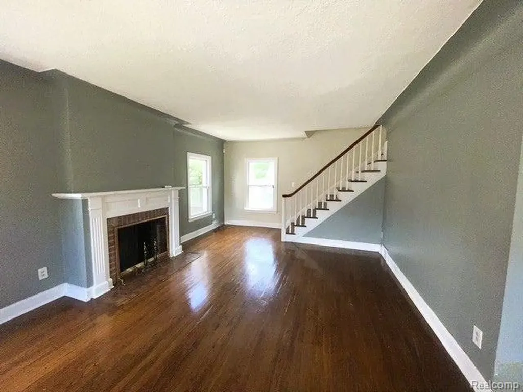 16842 Greenview Avenue Detroit City MI 48219