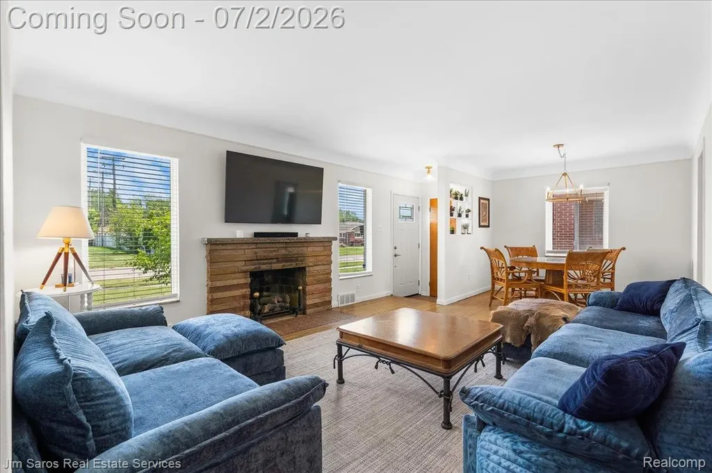 22306 Rosedale Street St. Clair Shores City MI 48080
