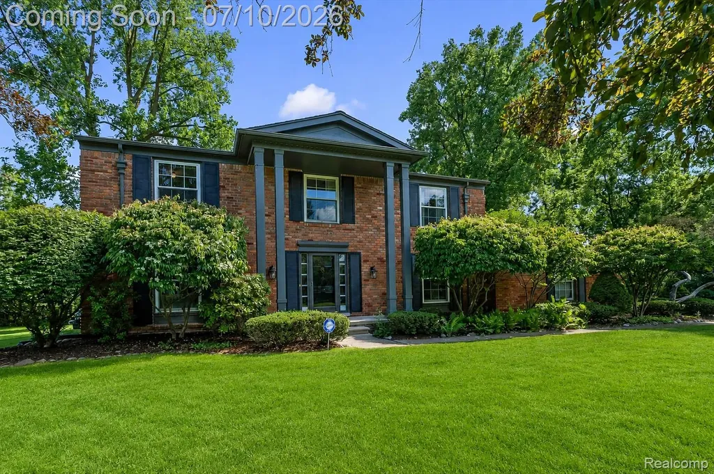 1629 Spotswood Drive Bloomfield Hills City MI 48302