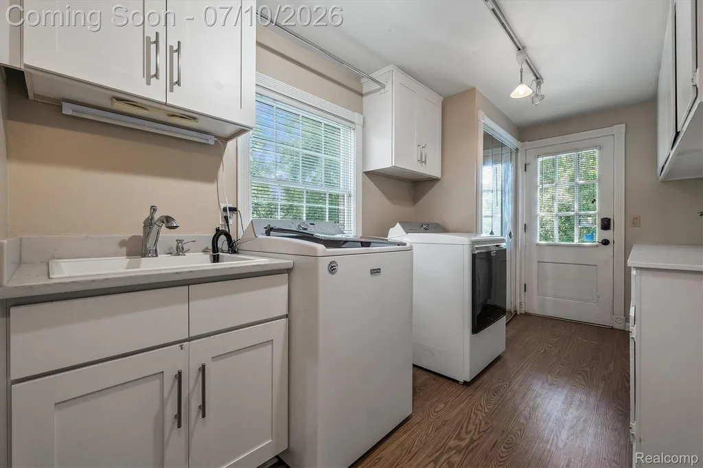1629 Spotswood Drive Bloomfield Hills City MI 48302
