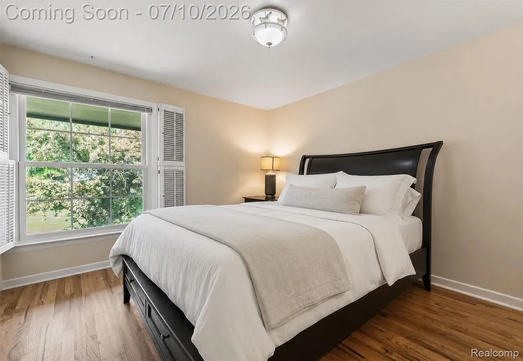1629 Spotswood Drive Bloomfield Hills City MI 48302