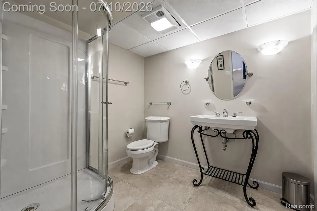1629 Spotswood Drive Bloomfield Hills City MI 48302