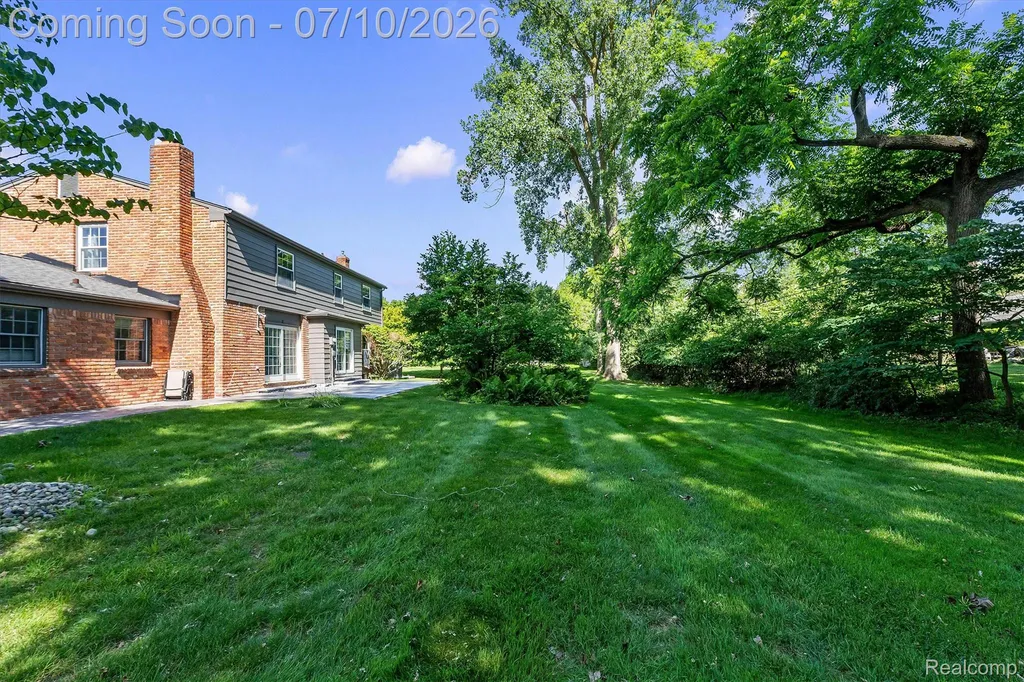 1629 Spotswood Drive Bloomfield Hills City MI 48302