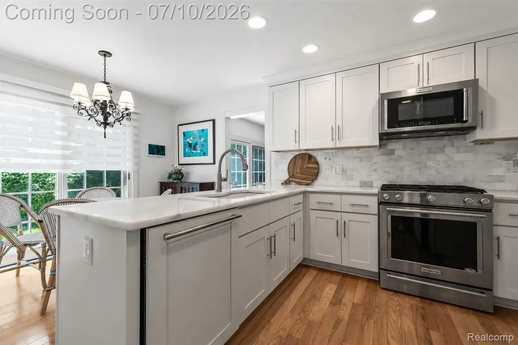 1629 Spotswood Drive Bloomfield Hills City MI 48302
