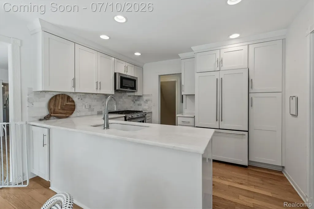 1629 Spotswood Drive Bloomfield Hills City MI 48302