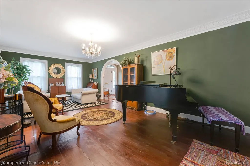 18417 Wildemere Street Detroit City MI 48221
