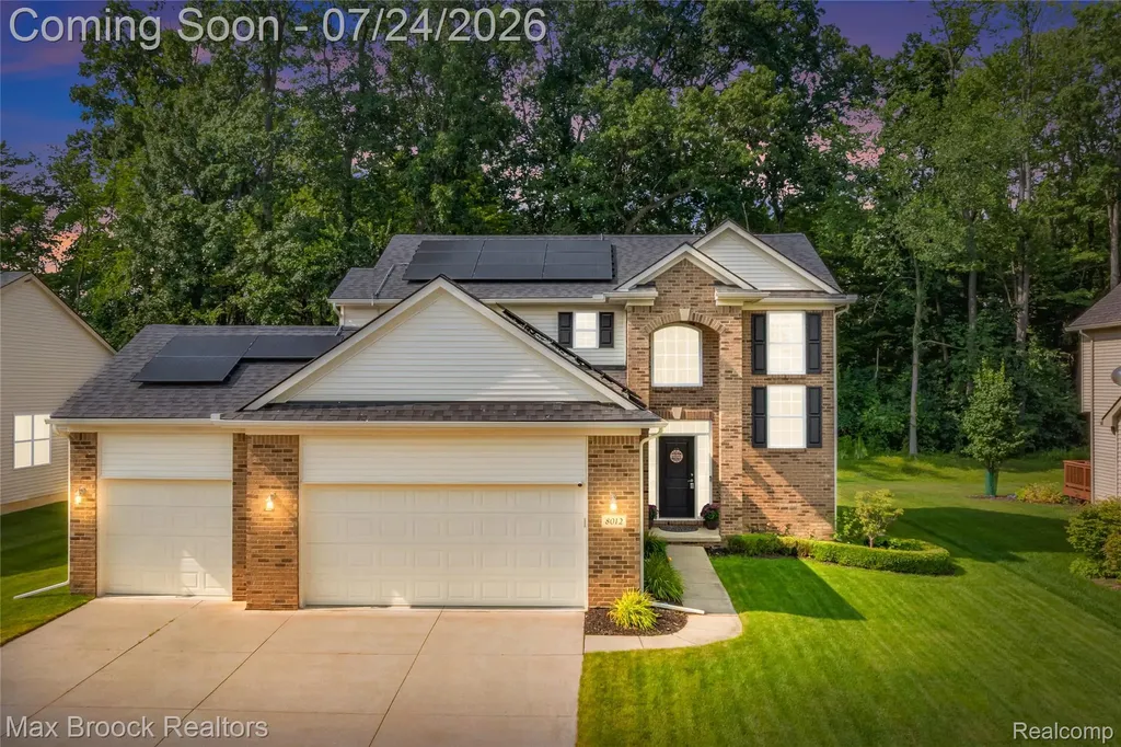 8012 Ivy Glen Park Lane White Lake Charter Township MI 48386